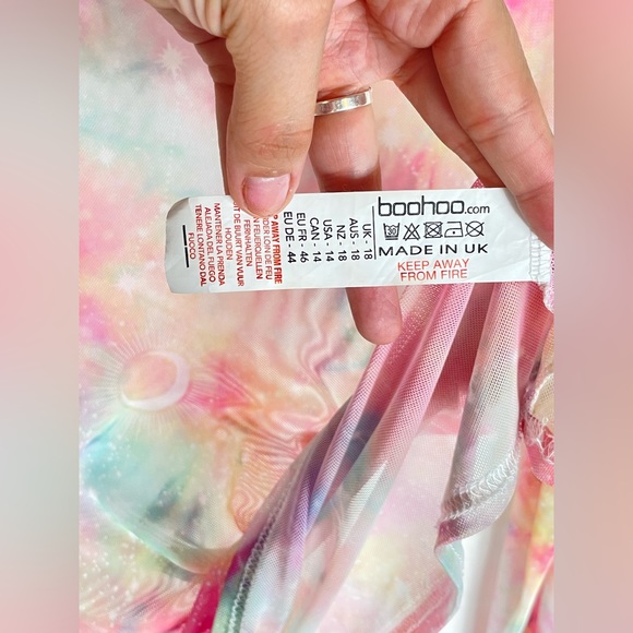 BooHoo Cosmic Tie Dye Mesh Top - Size 14 - Picture 7 of 9